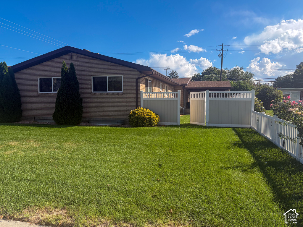 145 N 400 E photo 5