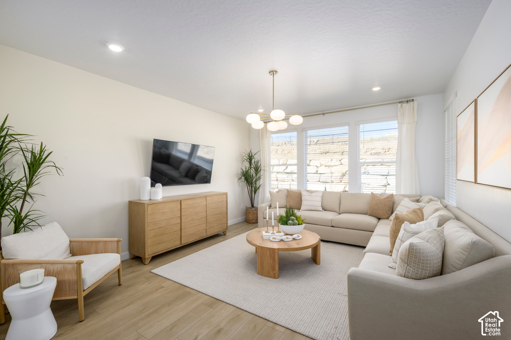 1717 W VIOLA LN photo 3