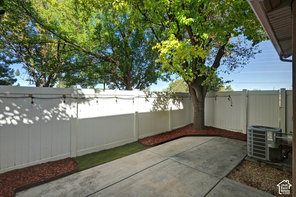 4584 S SIENNA CT photo 3