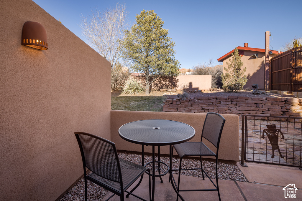 3253 E FAIRWAY LOOP photo 4