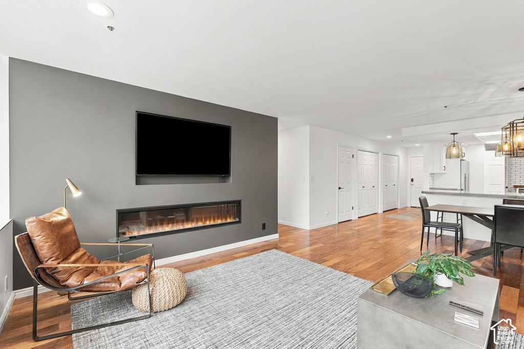 48 W BROADWAY photo 2