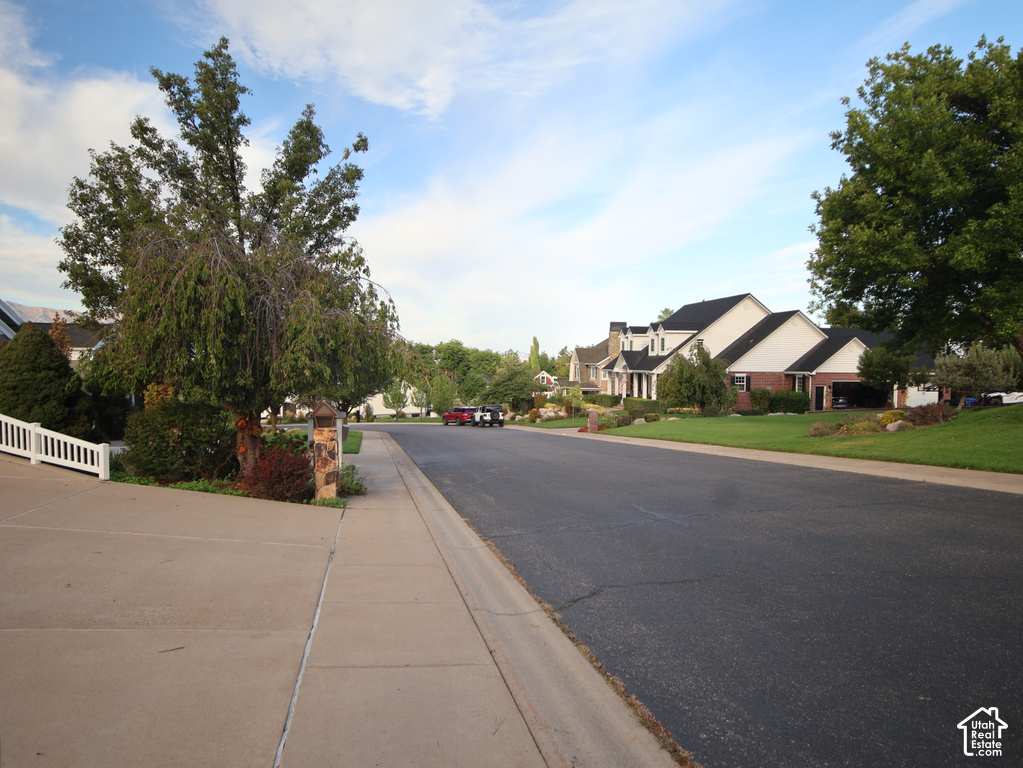 1140 WINDSOR DR photo 4