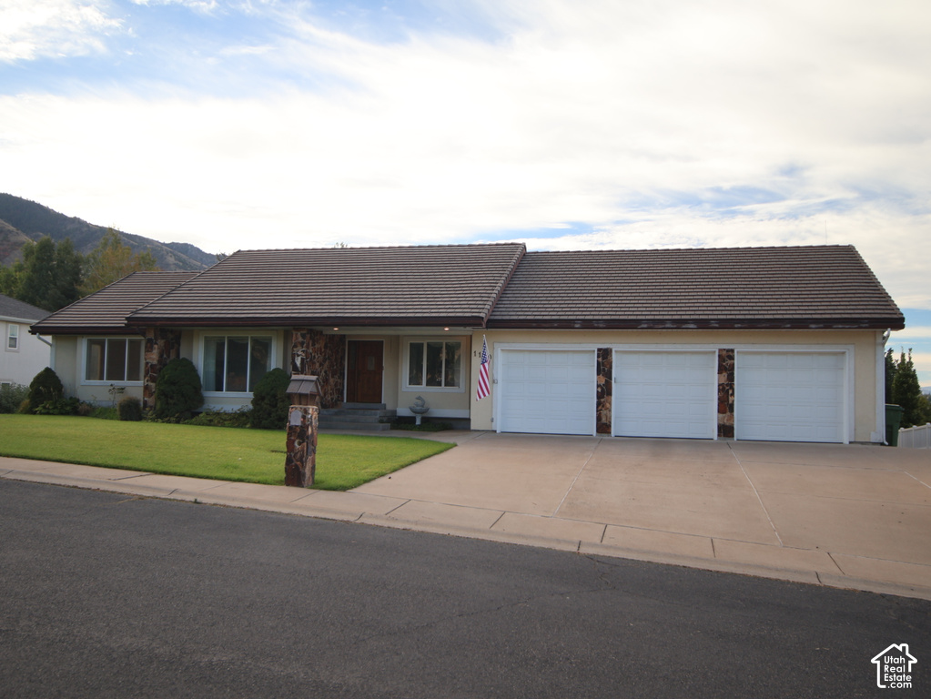 1140 WINDSOR DR photo 3