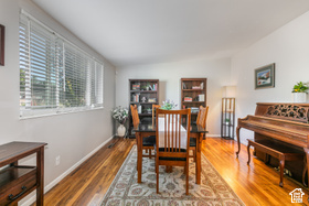 1619 N DAVIS W photo 4