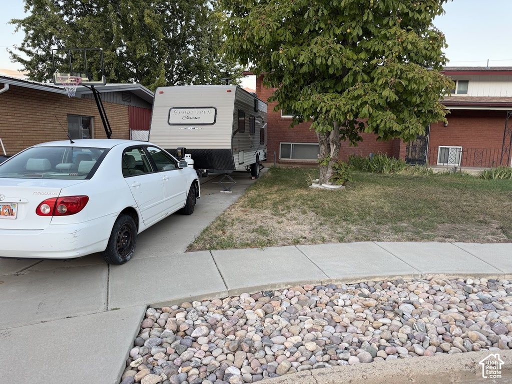 5550 S 1175 W photo 2