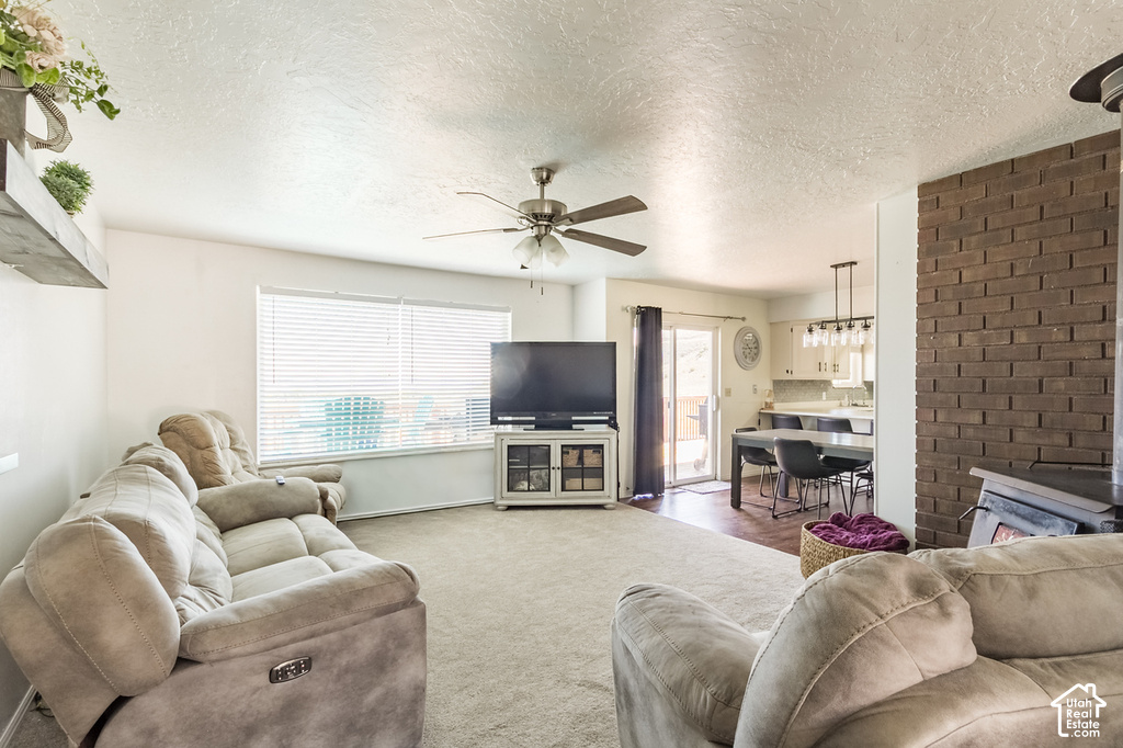 1618 N HILLTOP DR photo 3