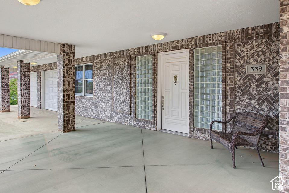 339 W SANDSTONE CIR photo 5