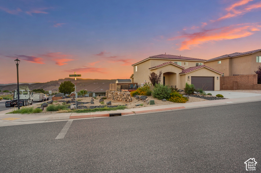 559 N STACI DR photo 4