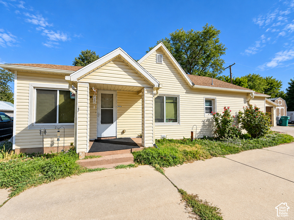 2222 MADISON AVE photo 2
