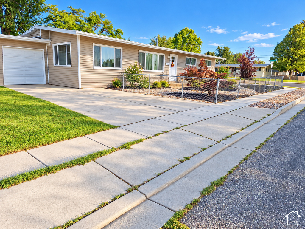 1558 N 400 W photo 4