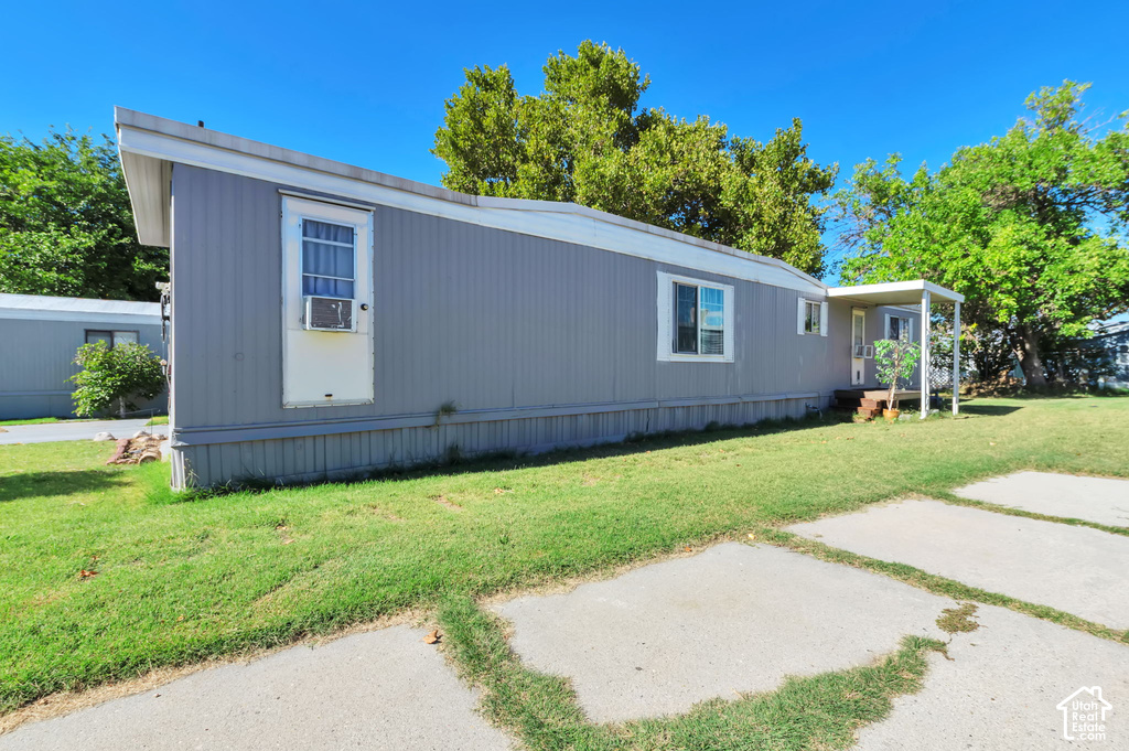 3860 MIDLAND DR. photo 5