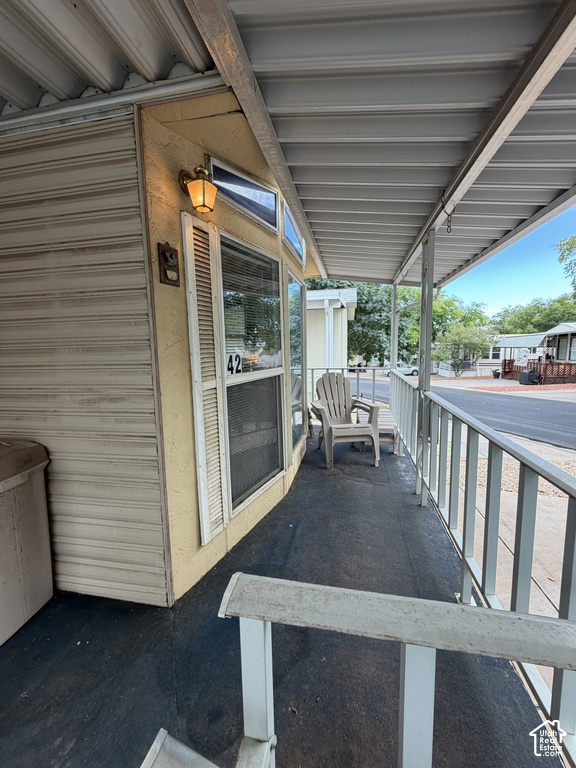 1150 W RED PKWY photo 3