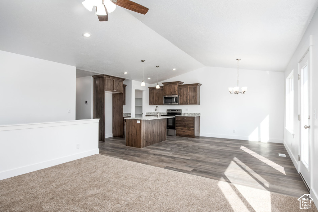 144 S FREEDOM WAY photo 4