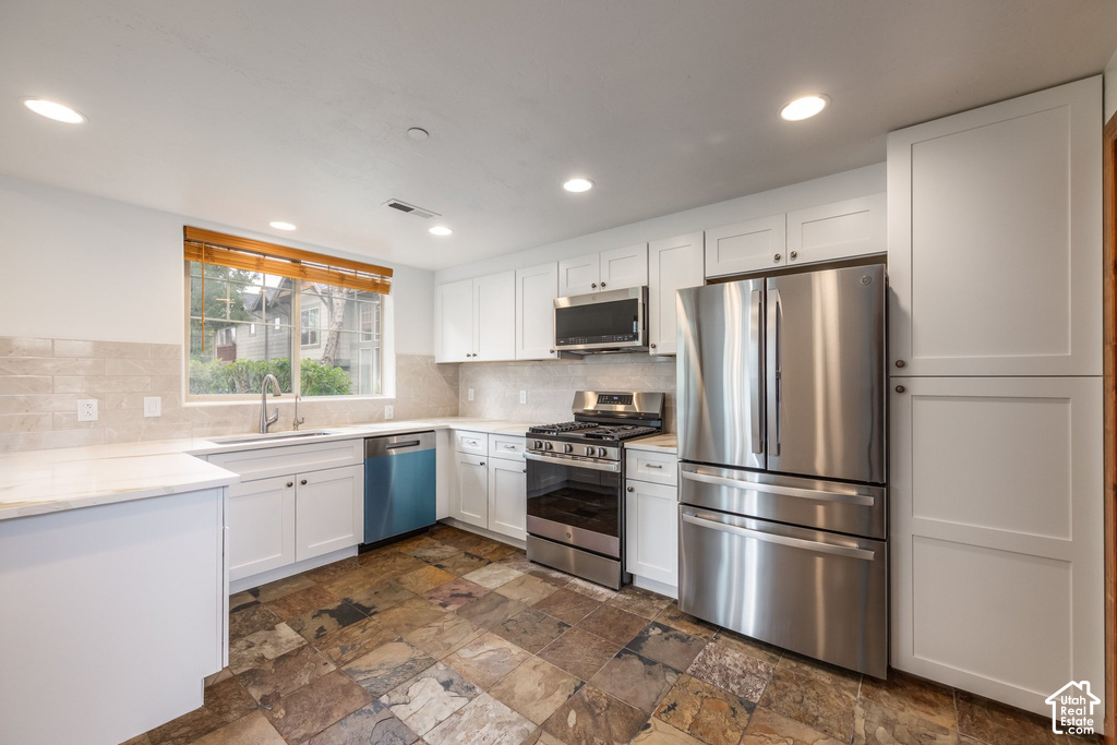 6078 N FOX POINT CIR photo 2