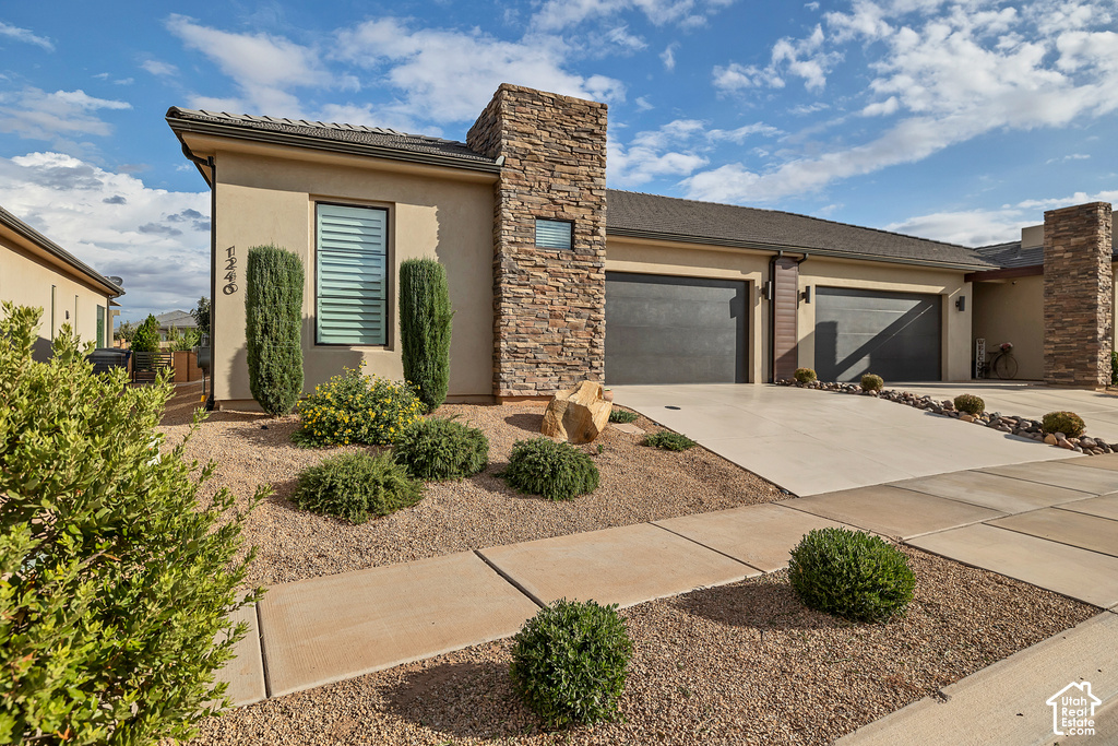 1246 W FELTER DR photo 2