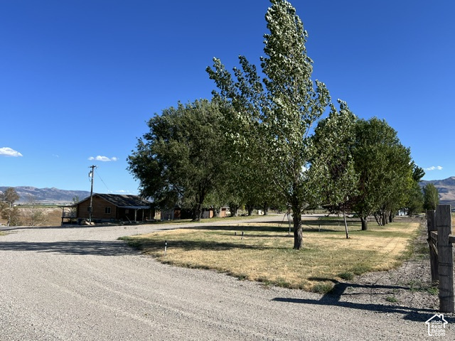 5058 W 500 N photo 4