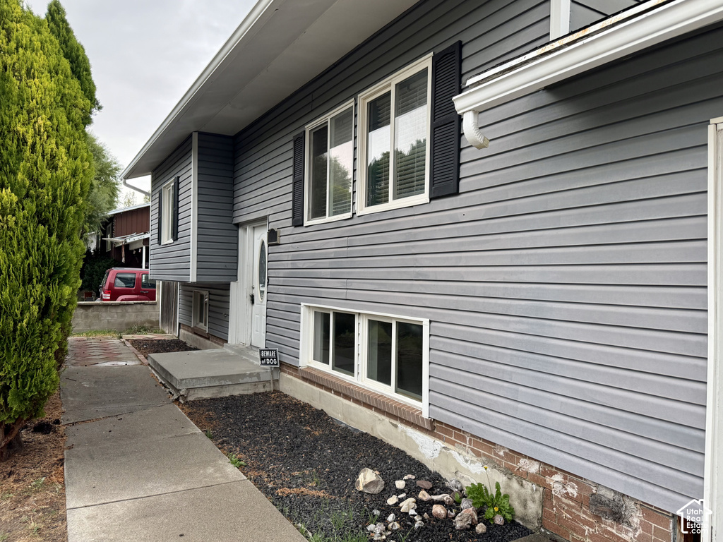 4261 S PEGGY DR photo 2