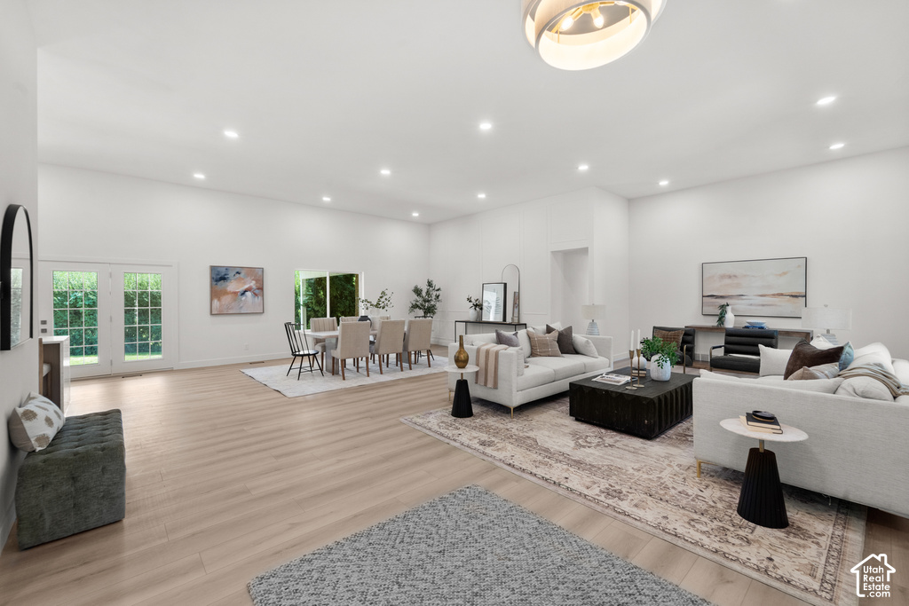 10354 N HIDDEN OAK W DR photo 2