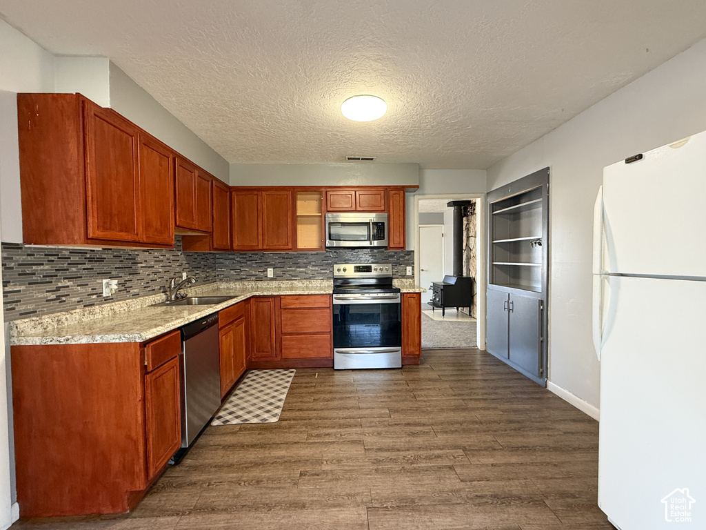 345 N WALL AVE photo 5