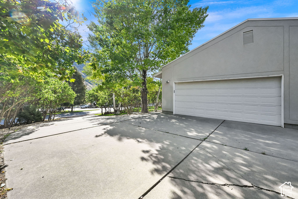 366 S SCENIC DR photo 5