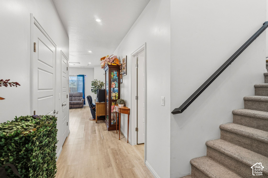 1406 E WHITE DESERT DR photo 5