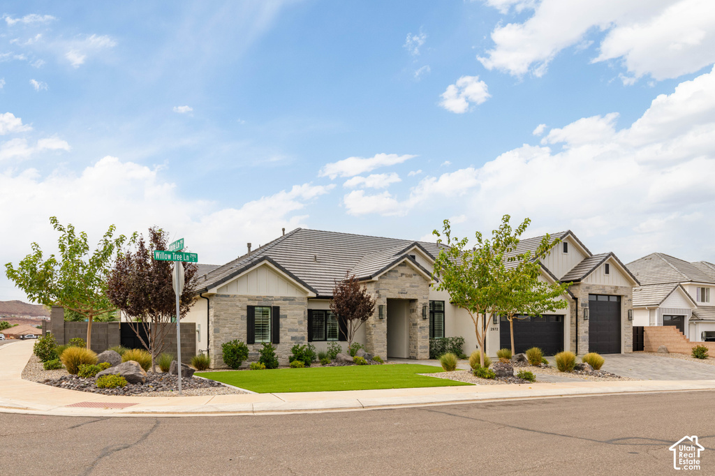 2972 E WILLOW TREE LN photo 2