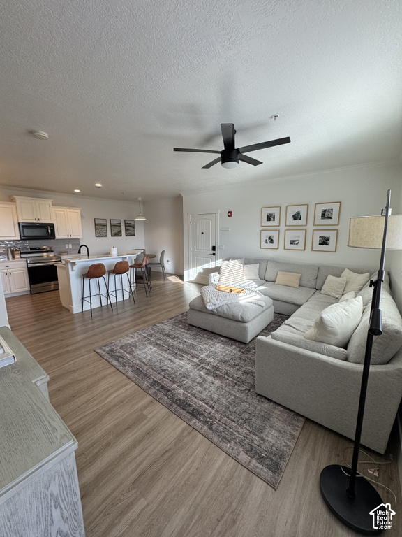 952 W 965 N photo 3