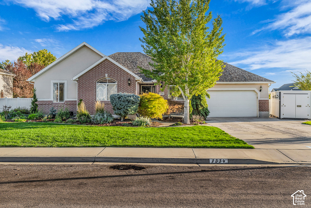 1334 E 1380 N photo 2