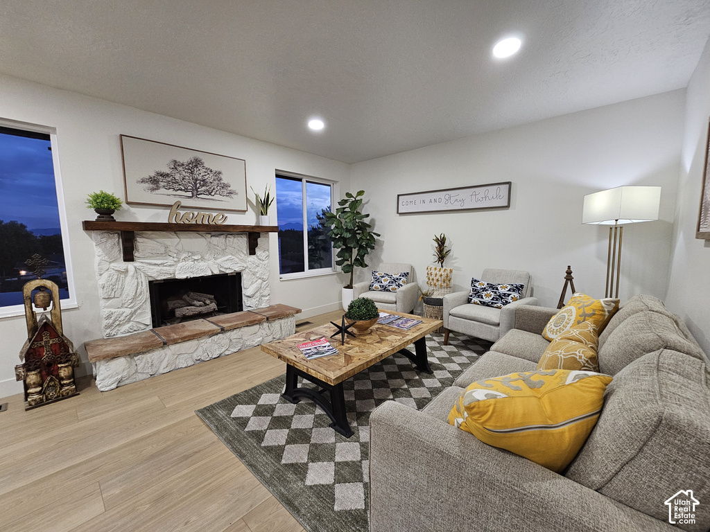 995 W RIVER POINT CIR photo 4