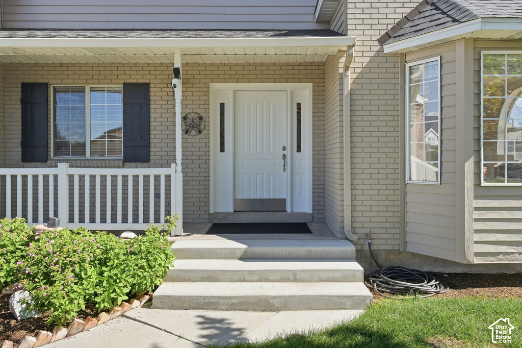 1582 N 1930 W photo 4
