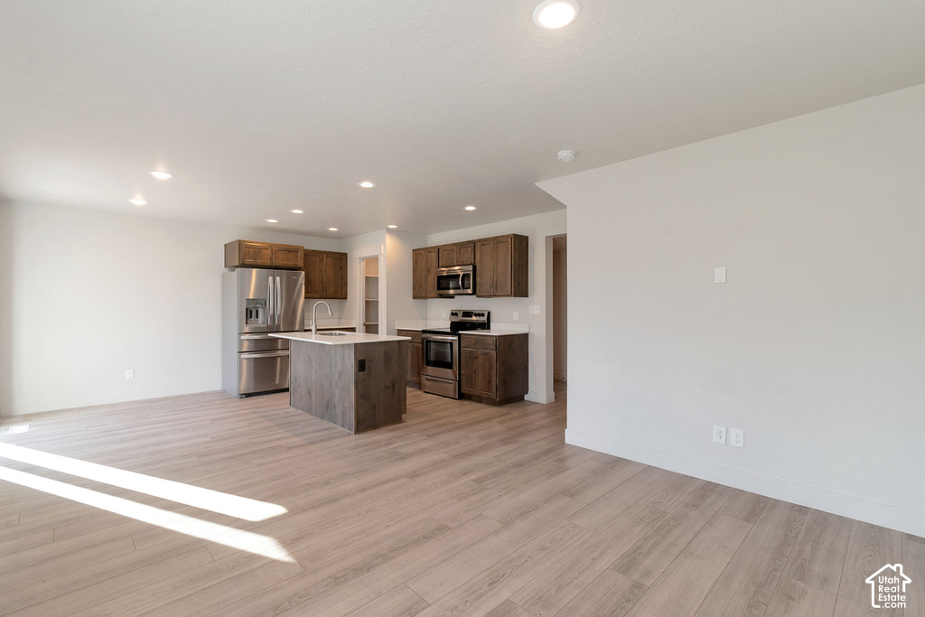 801 W LONE PINE LN photo 4