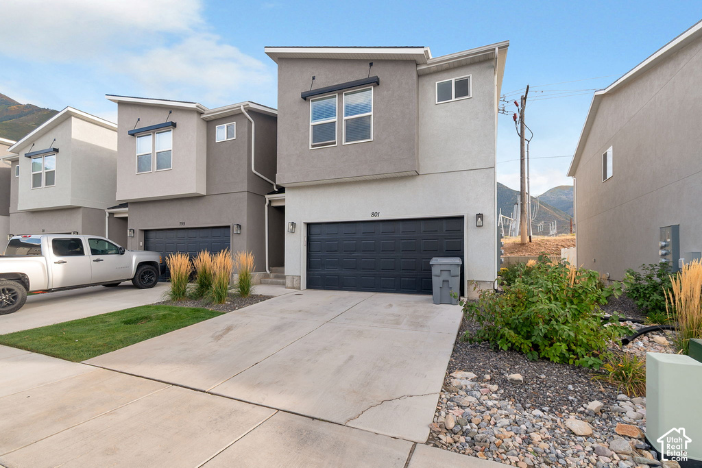 801 W LONE PINE LN photo 2
