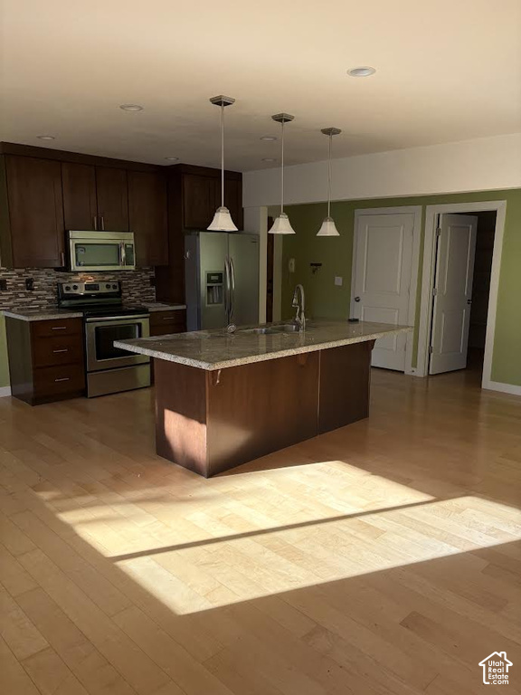 2556 S ELIZABETH E ST photo 3