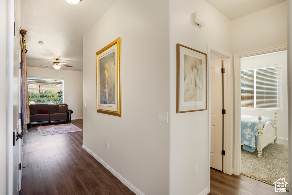 477 E TODD PL photo 4