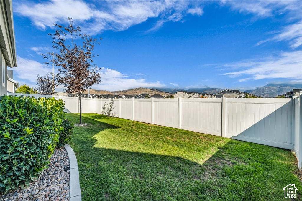 2398 N PENSTEMON WAY photo 2