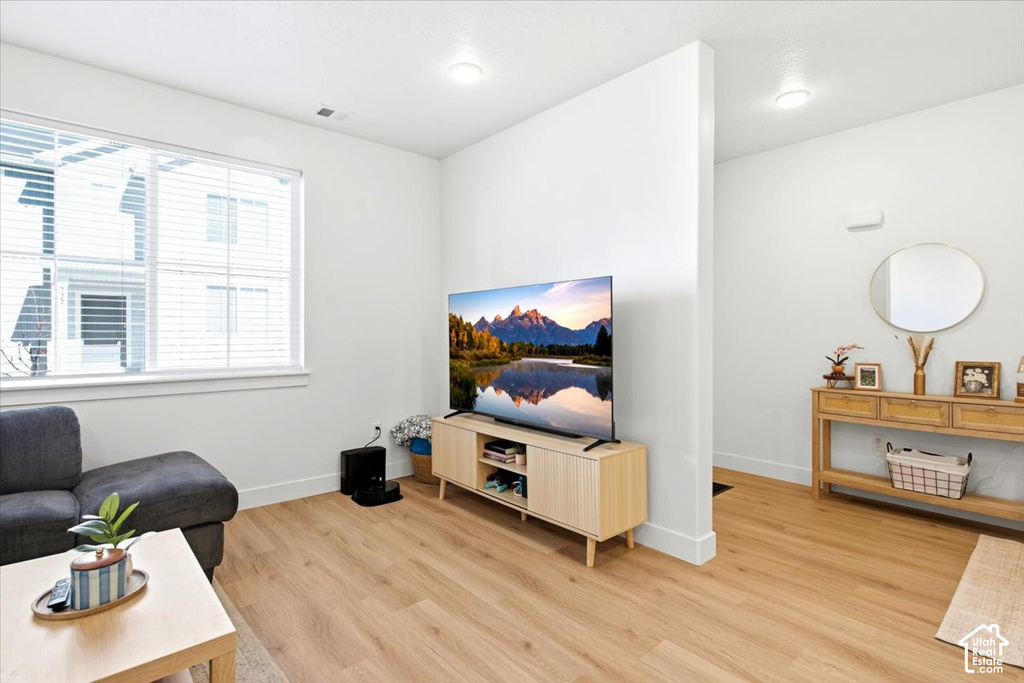 225 W 690 N photo 4