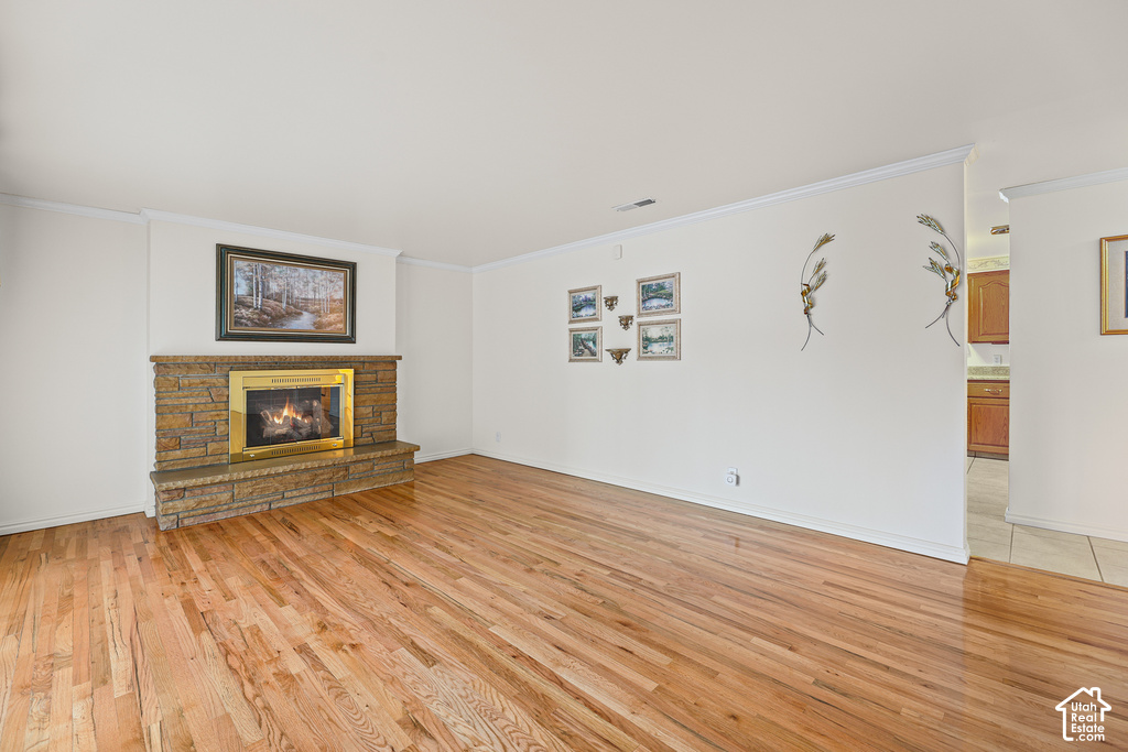 354 FAIRLANE DR photo 5