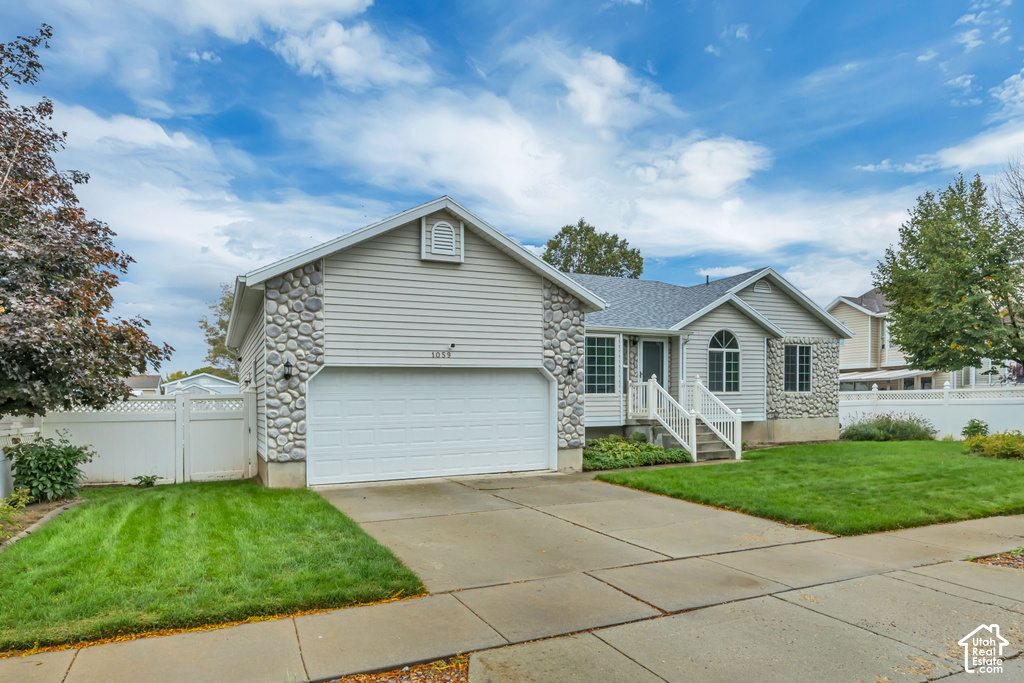 1059 W BUCKSKIN N photo 2