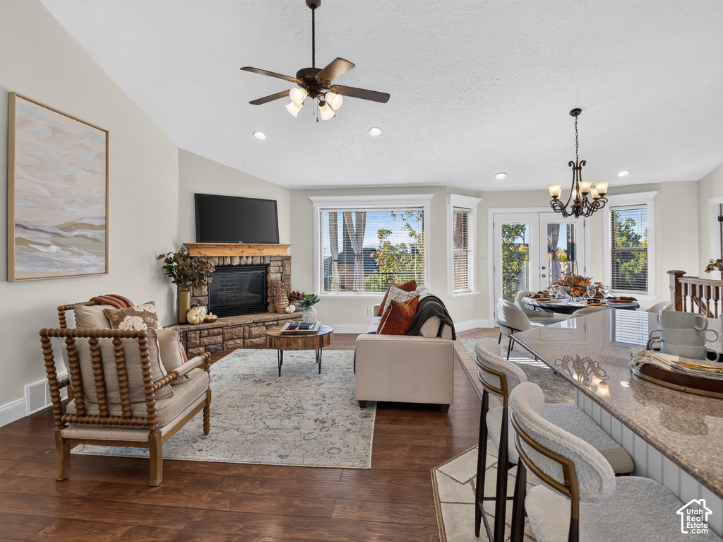 2538 S CIMMARON E DR photo 4