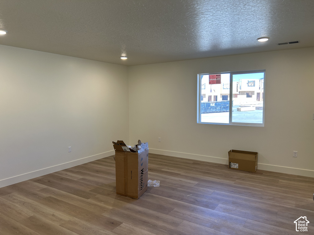 920 S 25 E photo 3