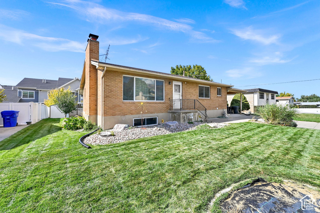 935 N 325 W photo 3