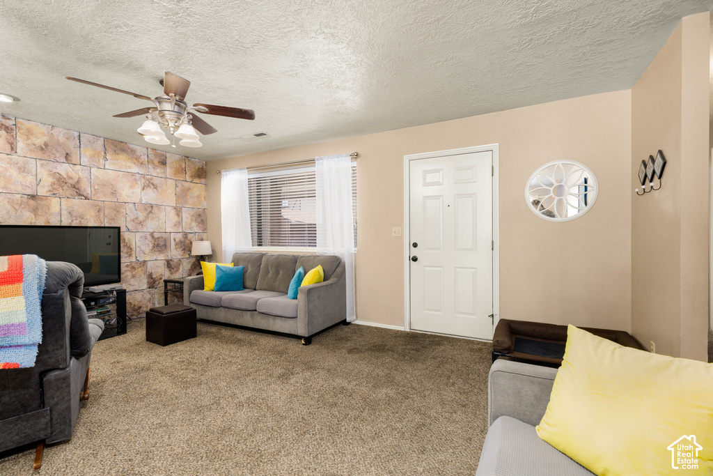 3707 GATES CIR photo 5