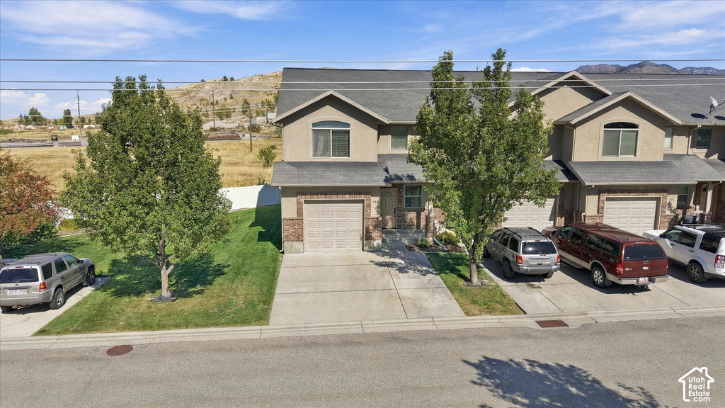 221 E 700 N photo 3