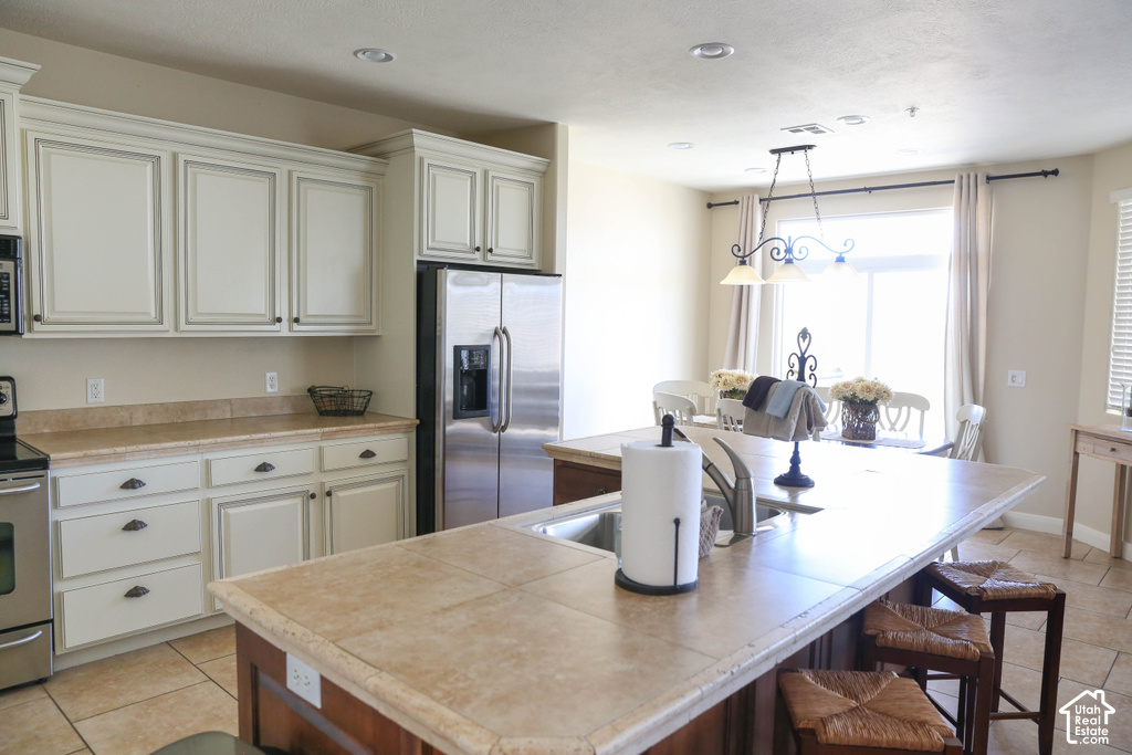 1845 W CANYON DR photo 3