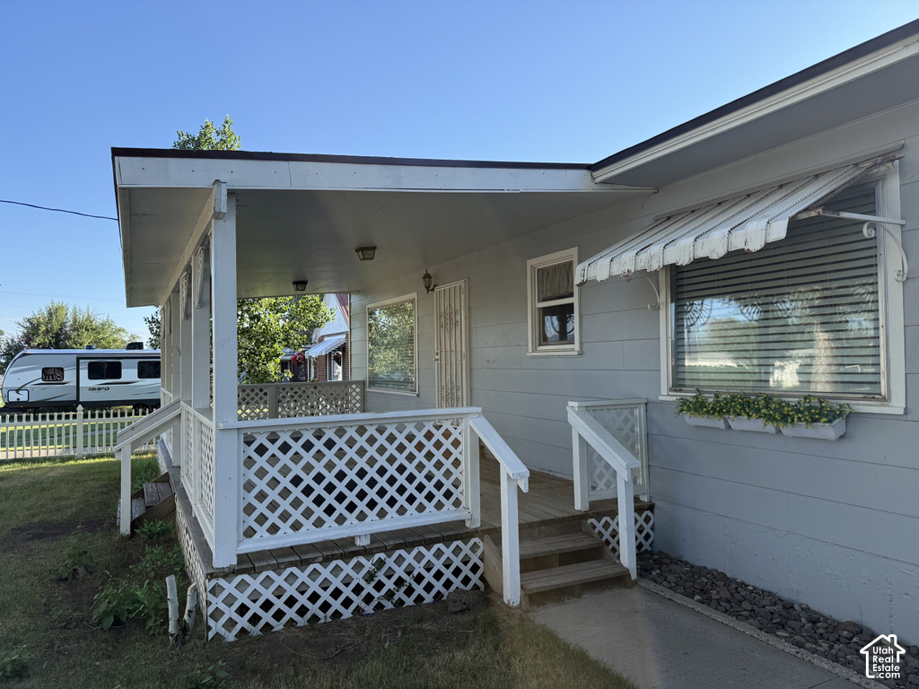 260 N 100 W photo 3