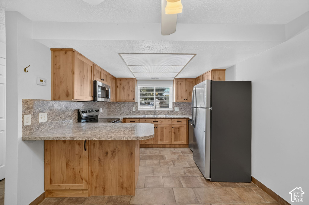 1325 LINCOLN AVE photo 5