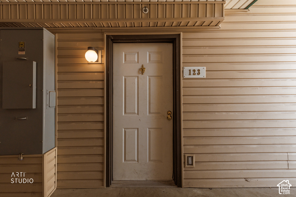 1230 N 104 W photo 4