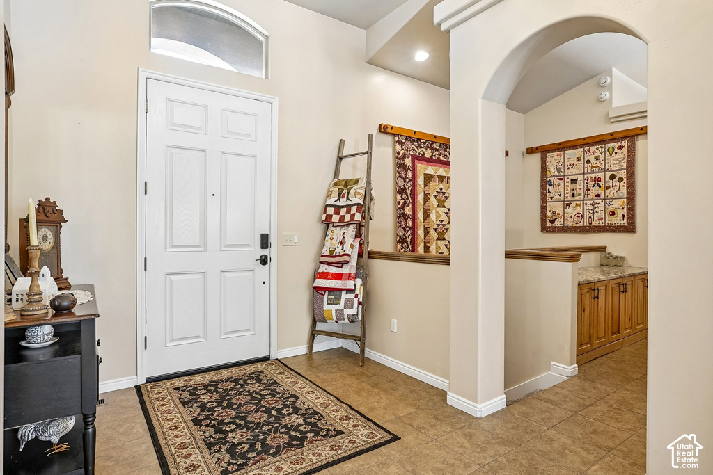 8853 S TINTIC LN photo 5