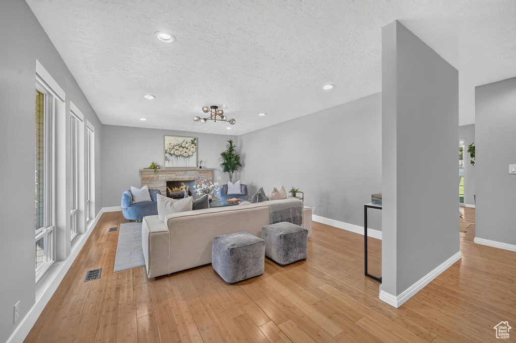 515 E 10695 S photo 4