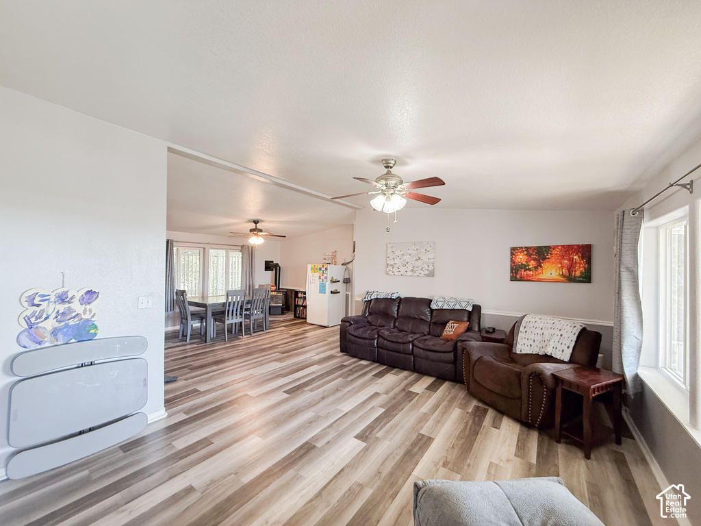 261 LAKEVIEW photo 3